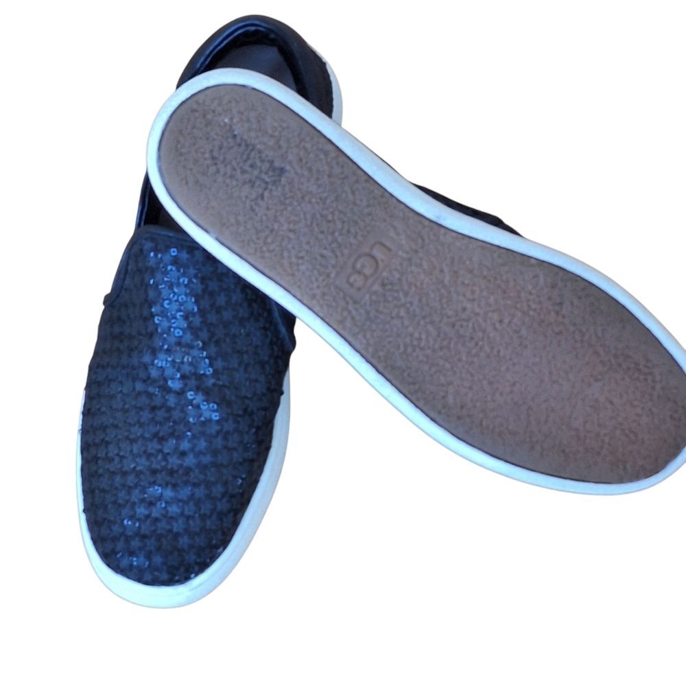 Ugg Cas Glitter Slip-On Trainer Sneakers Black Flats Star Embossed size 9 Cushy - Picture 3 of 16